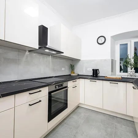 Vera * 杜布罗夫尼克